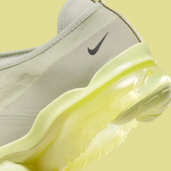 Nike Vapormax Moc Roam Men’s Slip-On Light Stone Grey Black DZ7273-100 Sz 5.5 - Picture 6 of 12